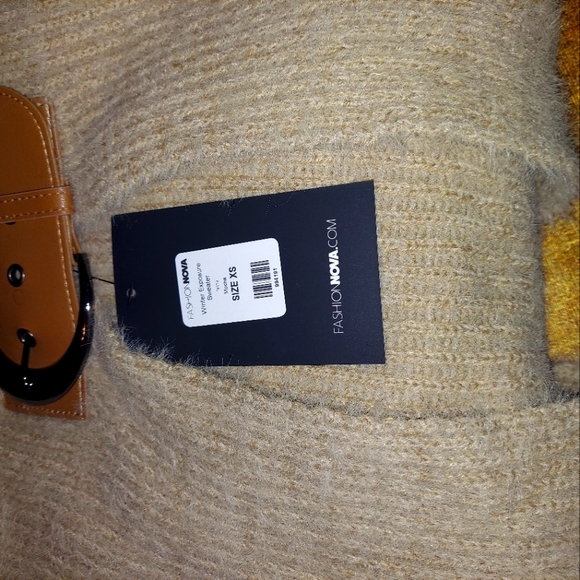 Sweater - Picture 3 of 3